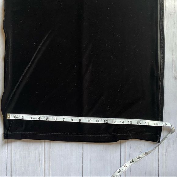 Status Collection | Black Velvet Glitter Flame Gown - Picture 7 of 16